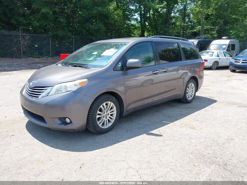 2016 Toyota Sienna VIN 5TDYK3DC5GS722901 IAAI salvage auction — NORMAL WEAR, Original (Maine), sold $3,150 on 2026-07-27 (photo 2)