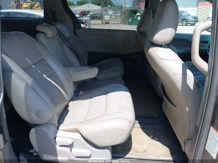 2016 Toyota Sienna VIN 5TDYK3DC5GS722901 IAAI salvage auction — NORMAL WEAR, Original (Maine), sold $3,150 on 2026-07-27 (photo 8)