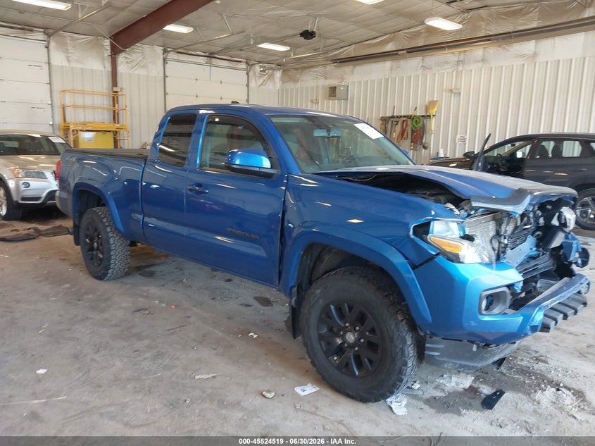2016 Toyota Tacoma VIN 5TFSZ5AN6GX024231 — IAAI salvage auction photo