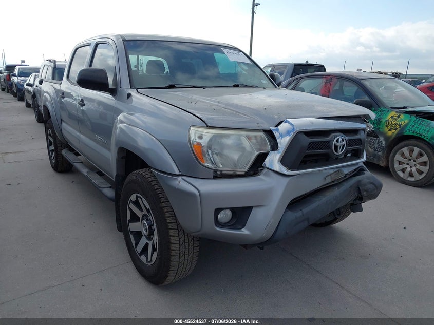 2014 Toyota Tacoma VIN 3TMJU4GN0EM159672 — IAAI salvage auction photo