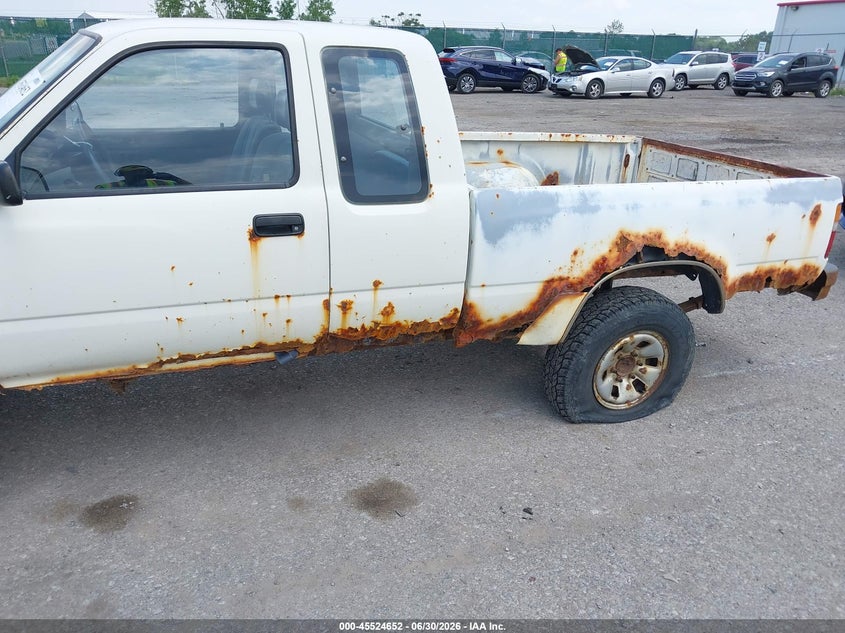 1989 Toyota Pickup VIN JT4RN13P9K0007717 IAAI salvage auction — NORMAL WEAR, Clear (New York), sold $1,750 on 2026-07-28 (photo 6)