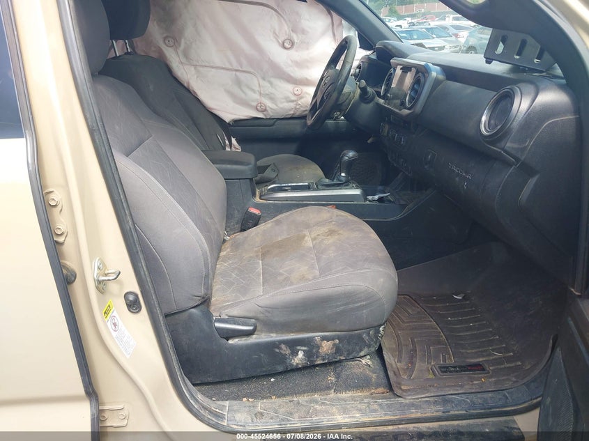 2016 Toyota Tacoma VIN 5TFDZ5BN5GX009579 IAAI salvage auction — LEFT SIDE, Salvage Title, sold $1,650 on 2026-07-24 (photo 5)