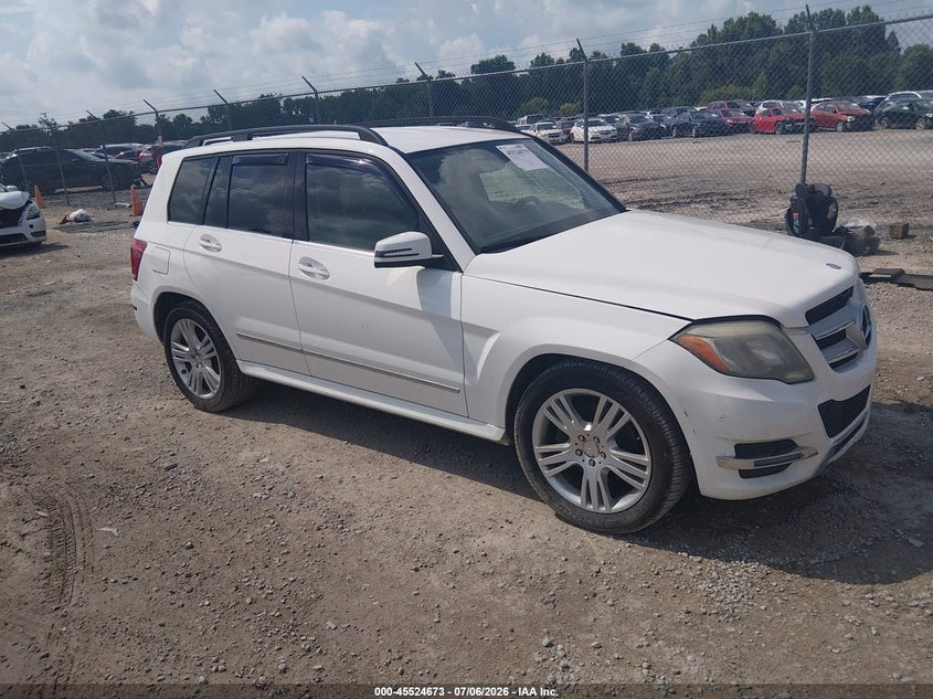 2015 Mercedes-benz Glk-klasse VIN WDCGG8JB0FG425379 IAAI salvage auction — SALT WATER, Salvage (Tennessee), sold $1,600 on 2026-08-04 (photo 1)