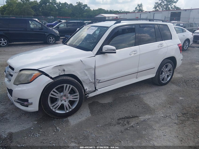 2015 Mercedes-benz Glk-klasse VIN WDCGG8JB0FG425379 IAAI salvage auction — SALT WATER, Salvage (Tennessee), sold $1,600 on 2026-08-04 (photo 2)