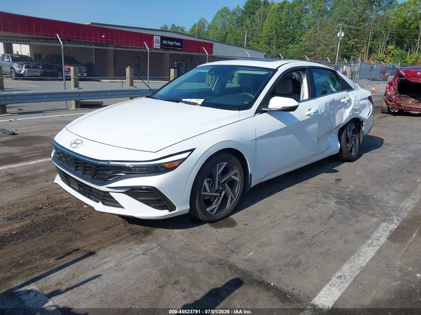 2025 Hyundai Elantra VIN KMHLP4DG8SU065256 IAAI salvage auction — SIDE, Salvage (North Carolina), sold $7,000 on 2026-08-02 (photo 2)