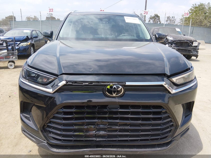 2026 Toyota Highlander VIN 5TDACAB53TS093849 IAAI salvage auction — FRONT END, Salvage (California), sold $29,300 on 2026-07-09 (photo 6)