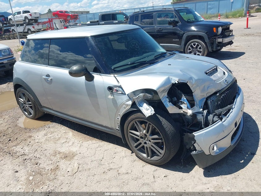 2009 Mini Cooper VIN WMWMF73559TT94247 IAAI salvage auction — RIGHT FRONT, Clear (Montana), sold $150 on 2026-08-19 (photo 1)
