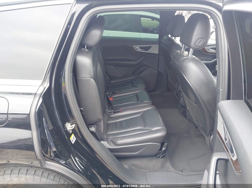 2017 Audi Q7 VIN WA1LHAF7XHD047289 IAAI salvage auction — REAR END, Salvage (California), sold $8,200 on 2026-07-16 (photo 8)