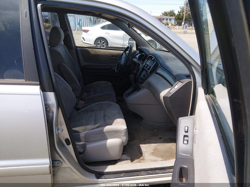 2001 Toyota Highlander VIN JTEGF21A310015461 IAAI salvage auction — NORMAL WEAR, Peddle Clear Public-Restricted (Oregon), sold $525 on 2026-07-29 (photo 5)
