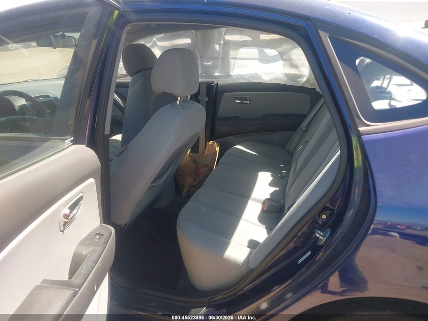 2010 Hyundai Elantra VIN KMHDU4AD8AU908183 IAAI salvage auction — NORMAL WEAR, Clear (Illinois), sold $750 on 2026-07-07 (photo 8)