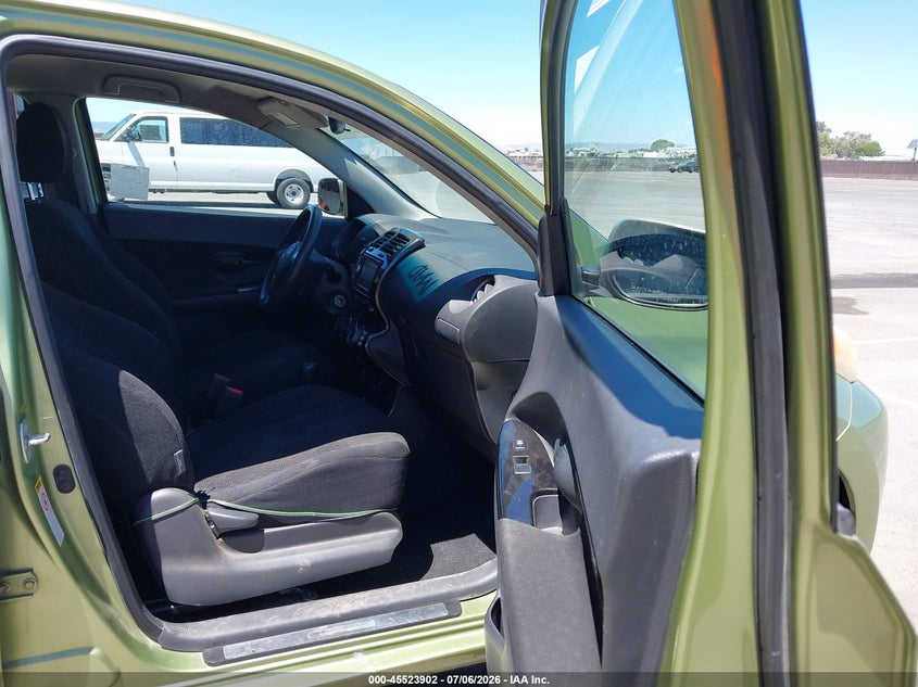 2009 Scion Xd VIN JTKKU10449J050115 IAAI salvage auction — LEFT SIDE, Salvage (California), sold $975 on 2026-07-28 (photo 5)