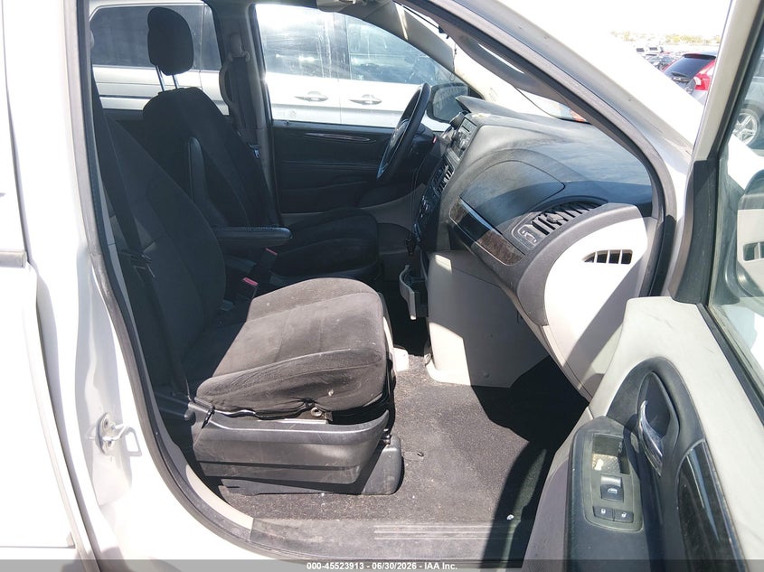 2013 Dodge Caravan VIN 2C4RDGBG1DR723219 IAAI salvage auction — NORMAL WEAR, Clear (Nevada), sold $325 on 2026-07-24 (photo 5)