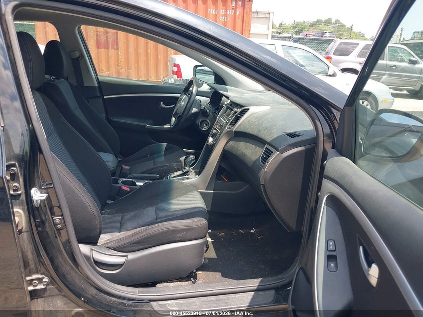 2016 Hyundai Elantra VIN KMHD35LH0GU262736 IAAI salvage auction — NORMAL WEAR, Clear (Maryland), sold $700 on 2026-07-23 (photo 5)