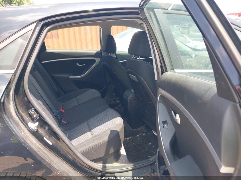 2016 Hyundai Elantra VIN KMHD35LH0GU262736 IAAI salvage auction — NORMAL WEAR, Clear (Maryland), sold $700 on 2026-07-23 (photo 8)