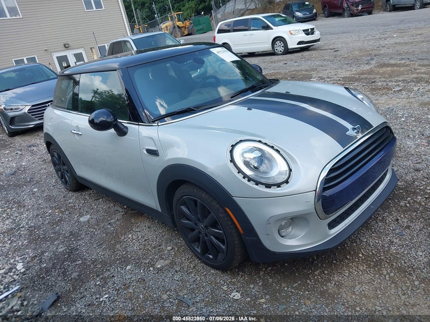 2017 Mini Hard top VIN WMWXP5C59H3B15740 IAAI salvage auction — NORMAL WEAR, Salvage Title, sold $2,350 on 2026-07-21 (photo 1)