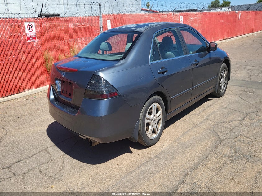 2007 Honda Accord VIN JHMCM56337C011369 IAAI salvage auction — NORMAL WEAR, Clear (Arizona), sold $325 on 2026-07-21 (photo 4)