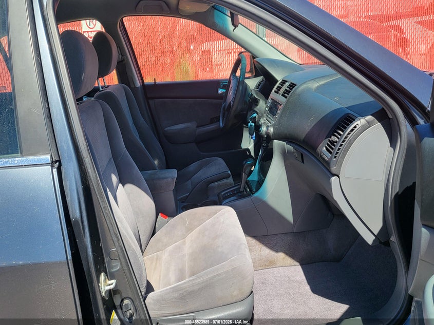 2007 Honda Accord VIN JHMCM56337C011369 IAAI salvage auction — NORMAL WEAR, Clear (Arizona), sold $325 on 2026-07-21 (photo 5)