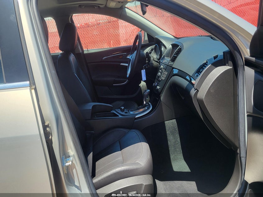 2011 Buick Regal VIN W04GU5GC1B1006476 IAAI salvage auction — NORMAL WEAR, Clear (Arizona), sold $1,675 on 2026-07-28 (photo 5)