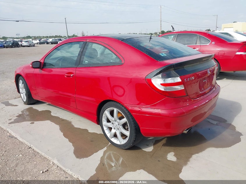 2005 Mercedes-benz C class VIN WDBRN40J35A649476 IAAI salvage auction — NORMAL WEAR, Original (Texas), sold $500 on 2026-08-04 (photo 3)