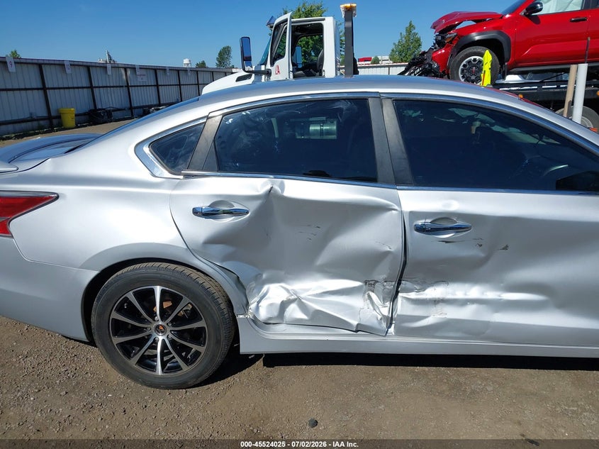 2014 Nissan Altima VIN 1N4AL3AP1EN371242 IAAI salvage auction — SIDE, Salvage Title, sold $425 on 2026-07-24 (photo 6)