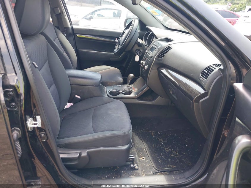2011 Kia Sorento VIN 5XYKT3A12BG086482 IAAI salvage auction — NORMAL WEAR, Original (Ohio), sold $850 on 2026-07-16 (photo 5)