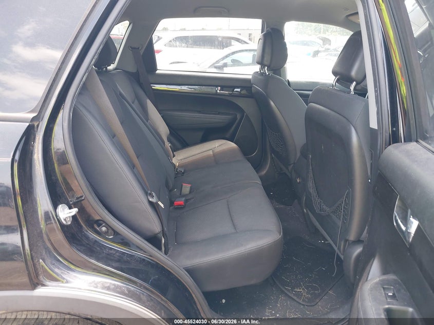 2011 Kia Sorento VIN 5XYKT3A12BG086482 IAAI salvage auction — NORMAL WEAR, Original (Ohio), sold $850 on 2026-07-16 (photo 8)
