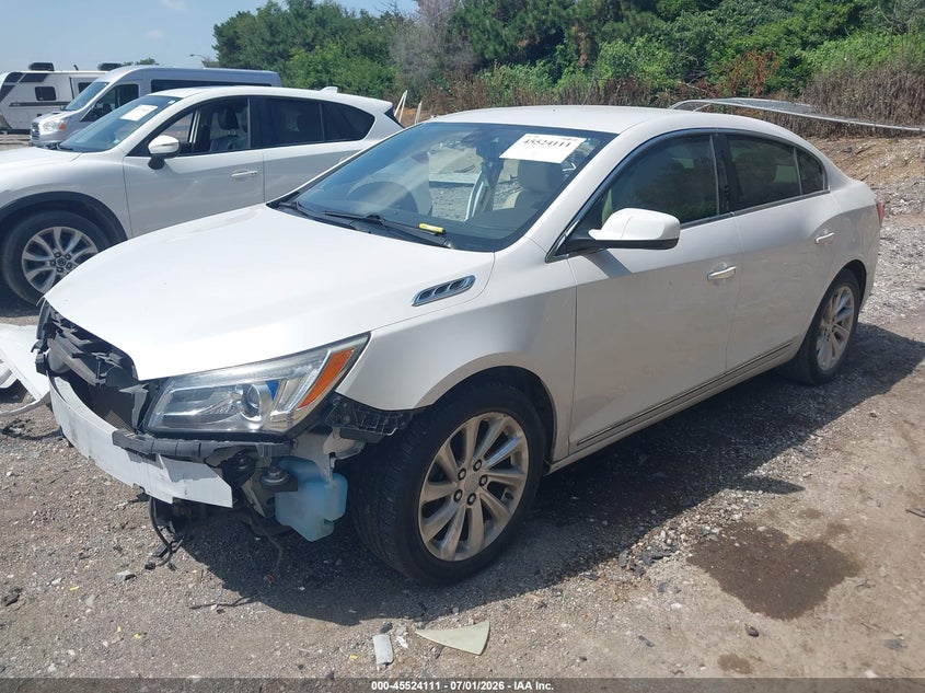 2015 Buick Lacrosse VIN 1G4GA5G30FF274681 IAAI salvage auction — RIGHT SIDE, Clear (Indiana), sold $1,300 on 2026-08-01 (photo 2)