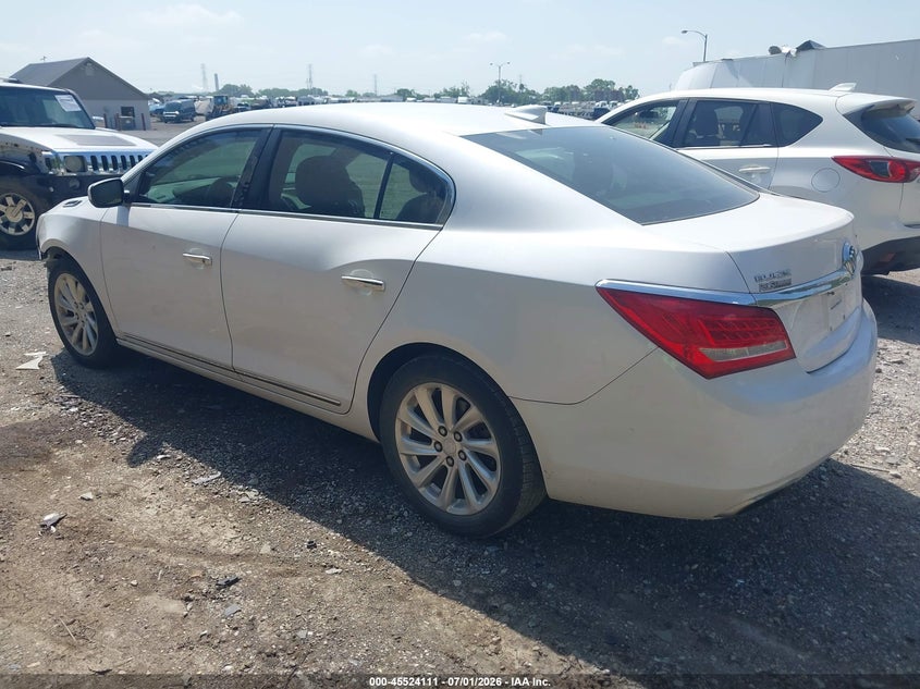 2015 Buick Lacrosse VIN 1G4GA5G30FF274681 IAAI salvage auction — RIGHT SIDE, Clear (Indiana), sold $1,300 on 2026-08-01 (photo 3)