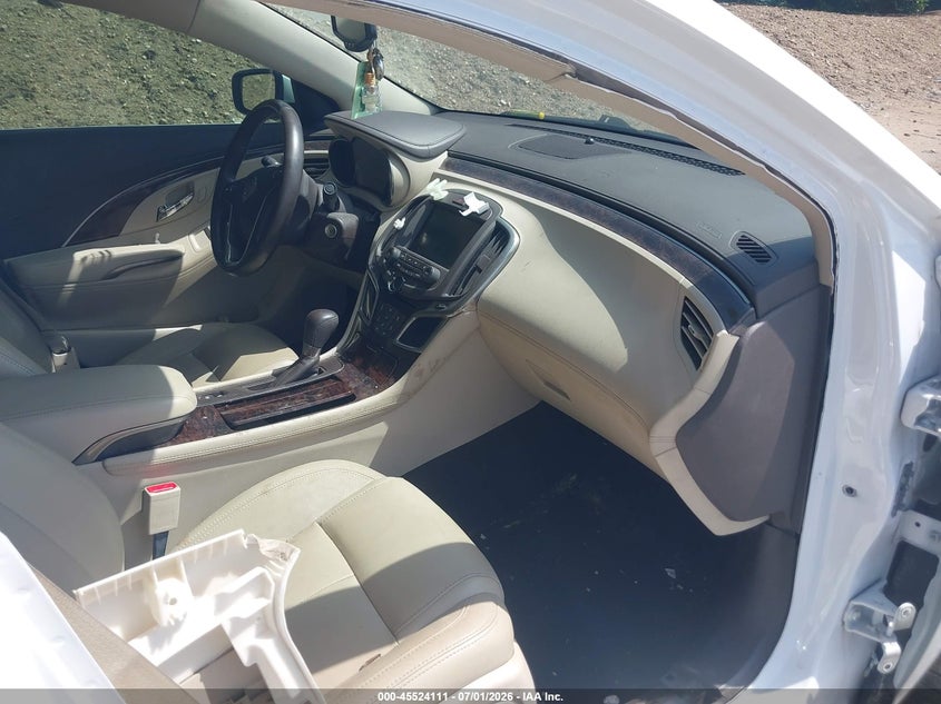 2015 Buick Lacrosse VIN 1G4GA5G30FF274681 IAAI salvage auction — RIGHT SIDE, Clear (Indiana), sold $1,300 on 2026-08-01 (photo 5)