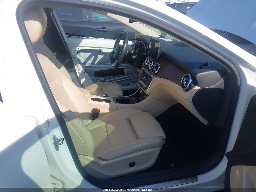 2019 Mercedes-benz Gla-klasse VIN WDCTG4EB2KU018256 IAAI salvage auction — LEFT SIDE, Salvage (North Carolina), sold $3,950 on 2026-07-27 (photo 5)