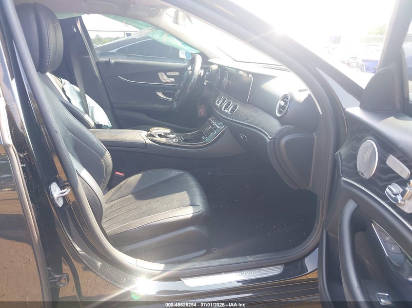2017 Mercedes-benz E-klasse VIN WDDZF4JB1HA127753 IAAI salvage auction — FRONT END, Salvage (Florida), sold $1,300 on 2026-08-13 (photo 5)