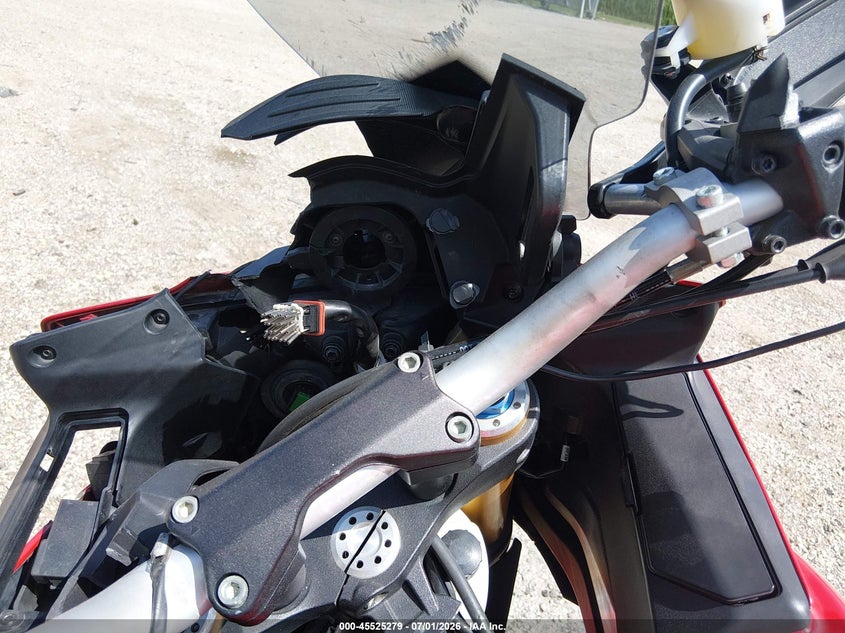 2010 Ducati Multistrada VIN ZDM12BLW2AB003129 IAAI salvage auction — FRONT END, Salvage (Illinois), sold $700 on 2026-08-20 (photo 7)