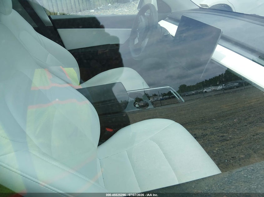 2022 Tesla Model y VIN 7SAYGAEE7NF382564 IAAI salvage auction — UNKNOWN, Salvage (Virginia), sold $10,000 on 2026-07-22 (photo 5)