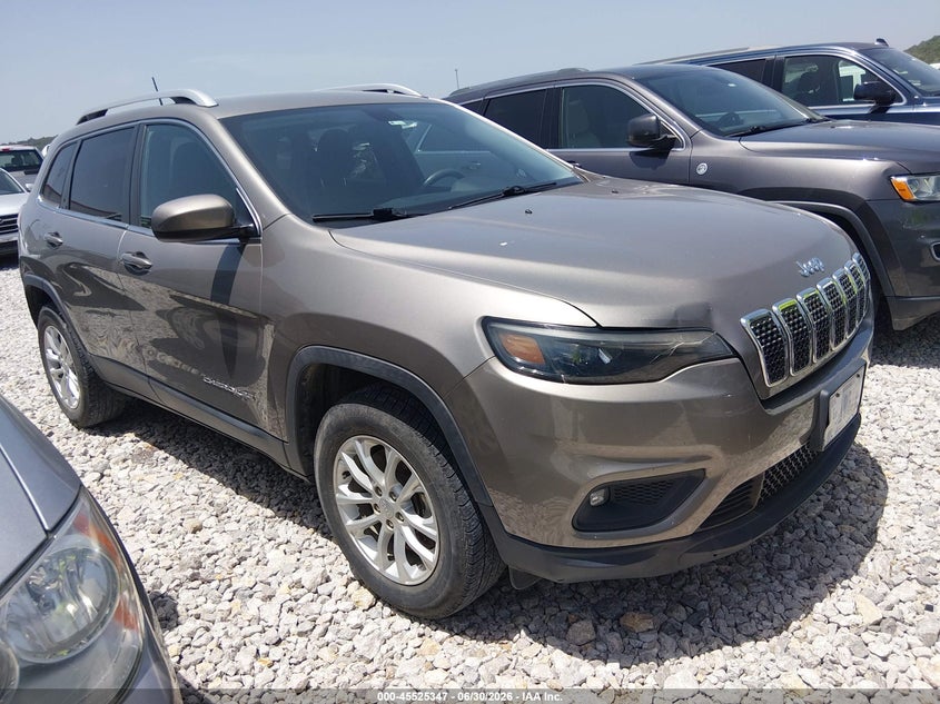 2019 Jeep Cherokee VIN 1C4PJMCB8KD440379 IAAI salvage auction — NORMAL WEAR, Sf97 (Oklahoma), sold $7,950 on 2026-08-03 (photo 1)