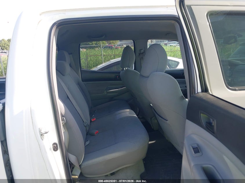 2009 Toyota Tacoma VIN 5TEMU52N39Z647677 IAAI salvage auction — NORMAL WEAR, Clear (Michigan), sold $2,300 on 2026-07-16 (photo 8)