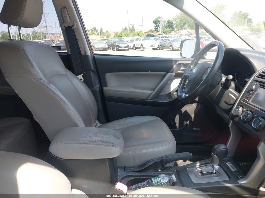 2014 Subaru Forester VIN JF2SJAPC2EH403922 IAAI salvage auction — NORMAL WEAR, Clear (Pennsylvania), sold $2,125 on 2026-07-17 (photo 5)
