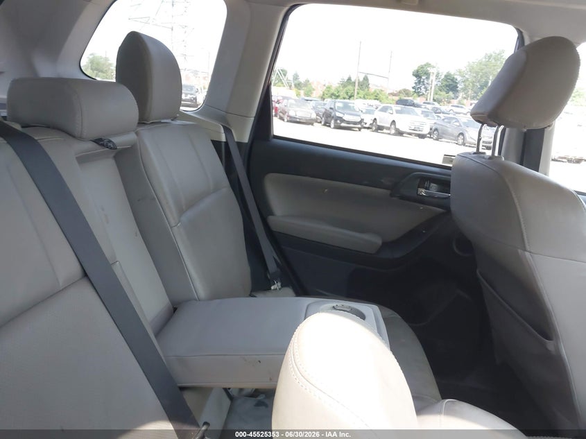 2014 Subaru Forester VIN JF2SJAPC2EH403922 IAAI salvage auction — NORMAL WEAR, Clear (Pennsylvania), sold $2,125 on 2026-07-17 (photo 8)