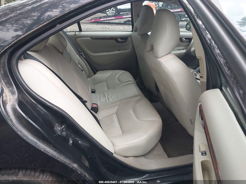 2007 Volvo S60 VIN YV1RS592172602871 IAAI salvage auction — NORMAL WEAR, Clear (Virginia), sold $25 on 2026-07-28 (photo 8)