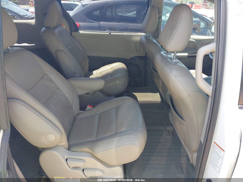 2015 Toyota Sienna VIN 5TDDK3DC4FS107270 IAAI salvage auction — FRONT END, Salvage (North Carolina), sold $2,650 on 2026-08-02 (photo 8)