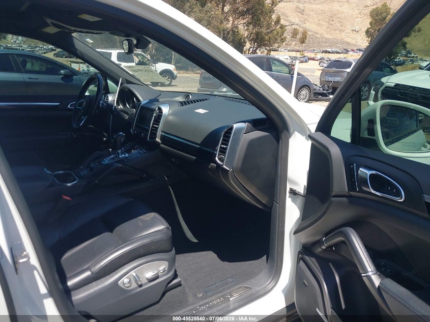 2016 Porsche Cayenne VIN WP1AE2A28GLA17749 IAAI salvage auction — LEFT FRONT, Clear (Arizona), sold $4,000 on 2026-07-21 (photo 5)