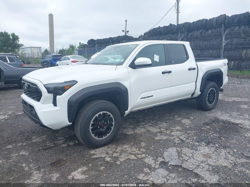2025 Toyota Tacoma VIN 3TMLB5JN5SM118060 IAAI salvage auction — MECHANICAL, Clear (New York), sold $26,000 on 2026-07-31 (photo 2)