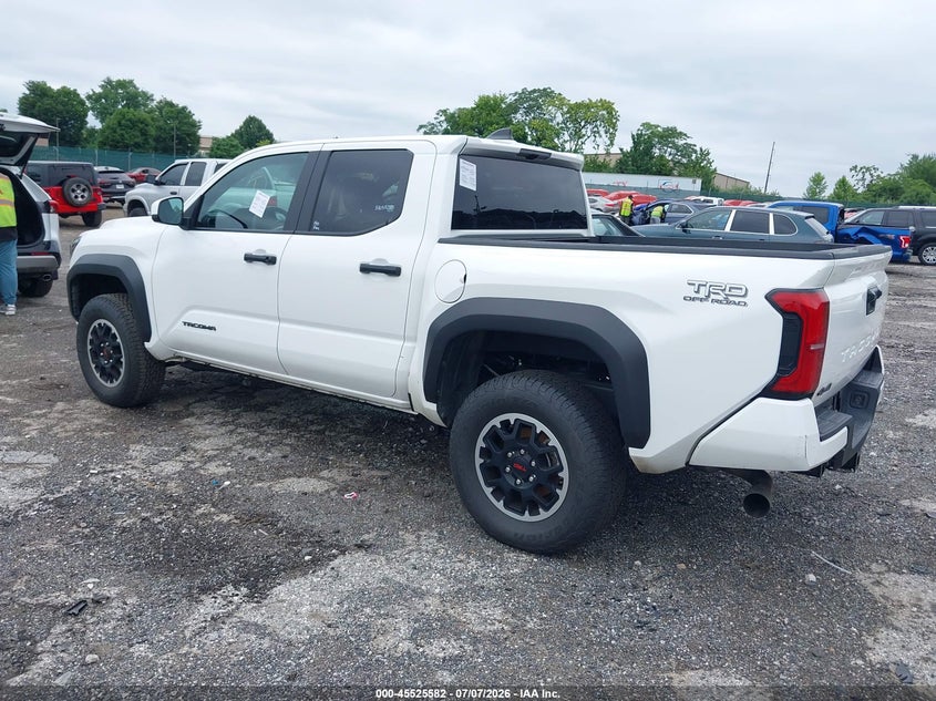 2025 Toyota Tacoma VIN 3TMLB5JN5SM118060 IAAI salvage auction — MECHANICAL, Clear (New York), sold $26,000 on 2026-07-31 (photo 3)