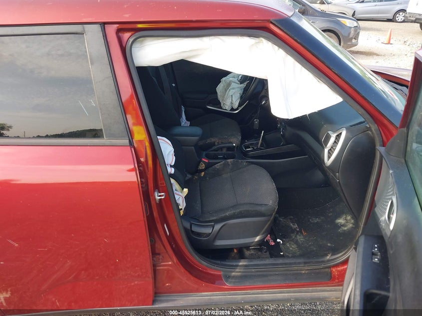 2020 Kia Soul VIN KNDJ23AU5L7096561 IAAI salvage auction — NORMAL WEAR, Clear (Alabama), sold $1,325 on 2026-07-29 (photo 5)