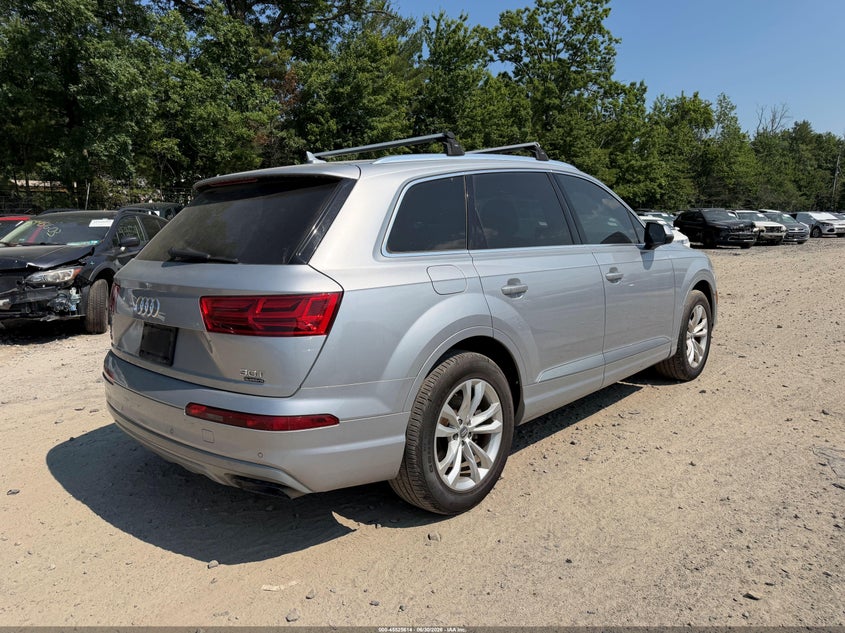 2018 Audi Q7 VIN WA1LAAF74JD004268 IAAI salvage auction — MECHANICAL, Clear (Illinois), sold $4,925 on 2026-07-29 (photo 4)