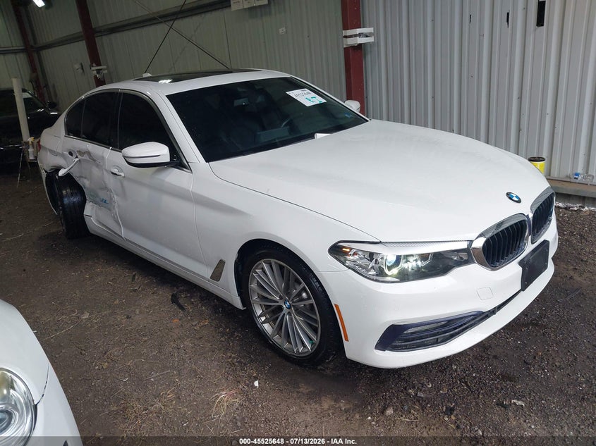 2018 BMW 5er VIN WBAJA7C5XJWC75875 IAAI salvage auction — RIGHT SIDE, Salvage (Virginia), sold $4,950 on 2026-07-30 (photo 1)