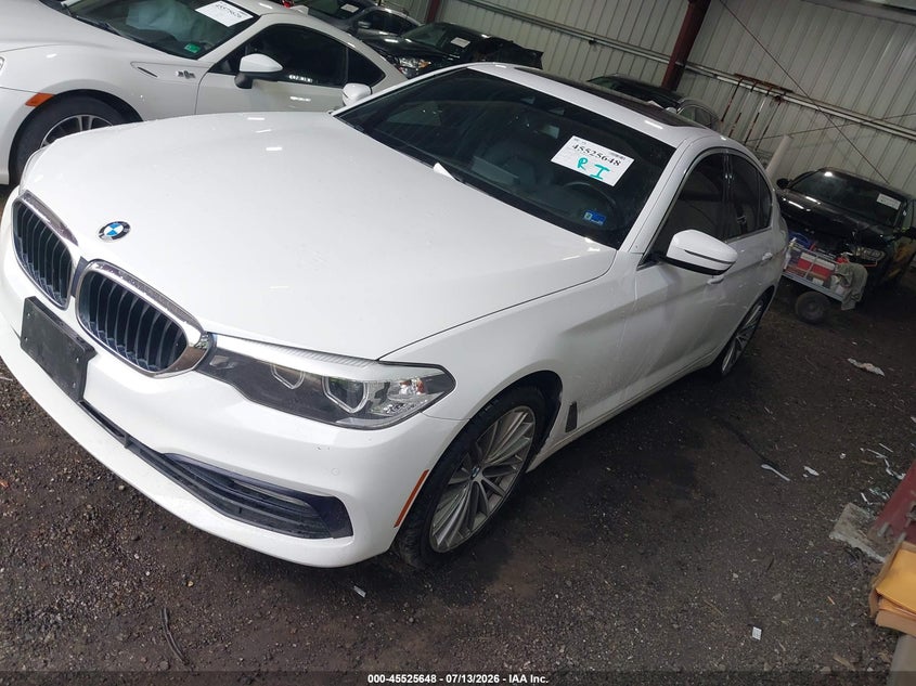 2018 BMW 5er VIN WBAJA7C5XJWC75875 IAAI salvage auction — RIGHT SIDE, Salvage (Virginia), sold $4,950 on 2026-07-30 (photo 2)