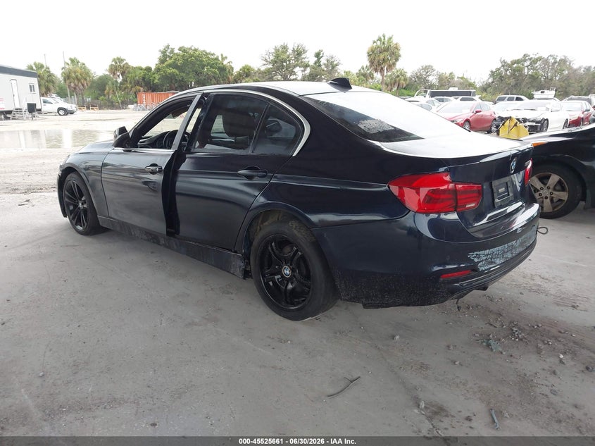 2017 BMW 3 series VIN WBA8B9G39HNU53966 IAAI salvage auction — NORMAL WEAR, Clear (Florida), sold $1,925 on 2026-07-28 (photo 3)
