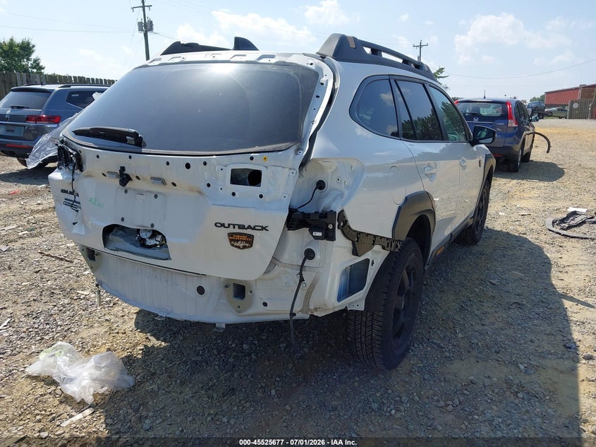 2025 Subaru Outback VIN 4S4BTGSD5S3121936 IAAI salvage auction — REAR END, Salvage Title, sold $9,100 on 2026-07-31 (photo 4)