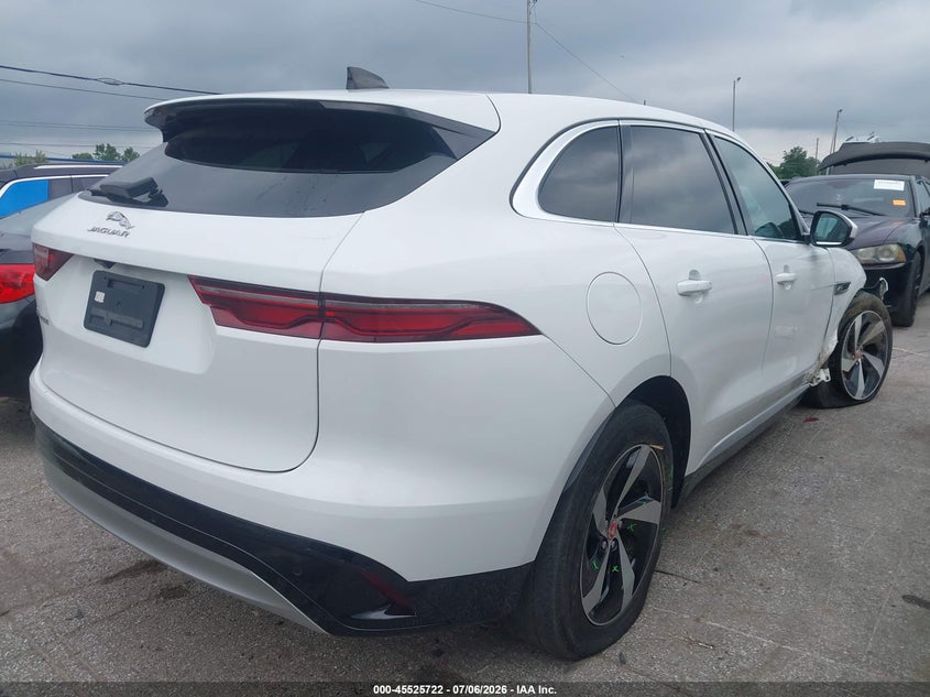 2022 Jaguar F-pace VIN SADCJ2EX8NA698634 IAAI salvage auction — RIGHT FRONT, Salvage Title, sold $12,100 on 2026-08-25 (photo 4)