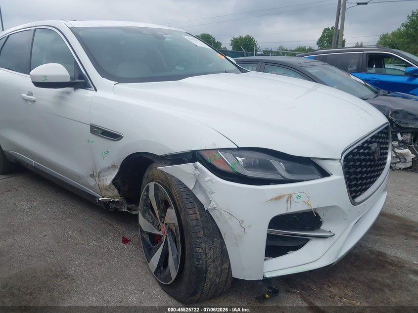 2022 Jaguar F-pace VIN SADCJ2EX8NA698634 IAAI salvage auction — RIGHT FRONT, Salvage Title, sold $12,100 on 2026-08-25 (photo 6)
